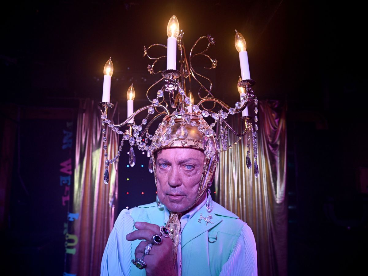 ‘SWAN SONG’ O CÓMO DESAPARECEN LAS BASES DEL&nbsp;PRESENTE