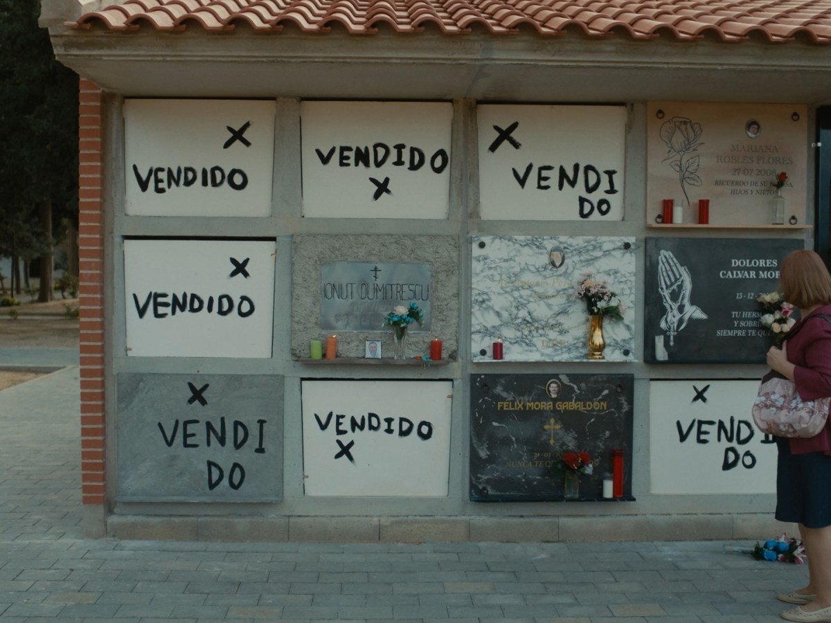 ’BODEGÓN CON FANTASMAS’ O CÓMO SOBREVIVIR A ESTA EXISTENCIA&nbsp;MORTÍFERA