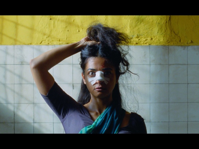 ’SISTER MIDNIGHT’ O CÓMO LA ADULTEZ NORMATIVIZA A LXS&nbsp;INDIVIDUXS